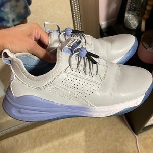 Clove grey nursing shoes